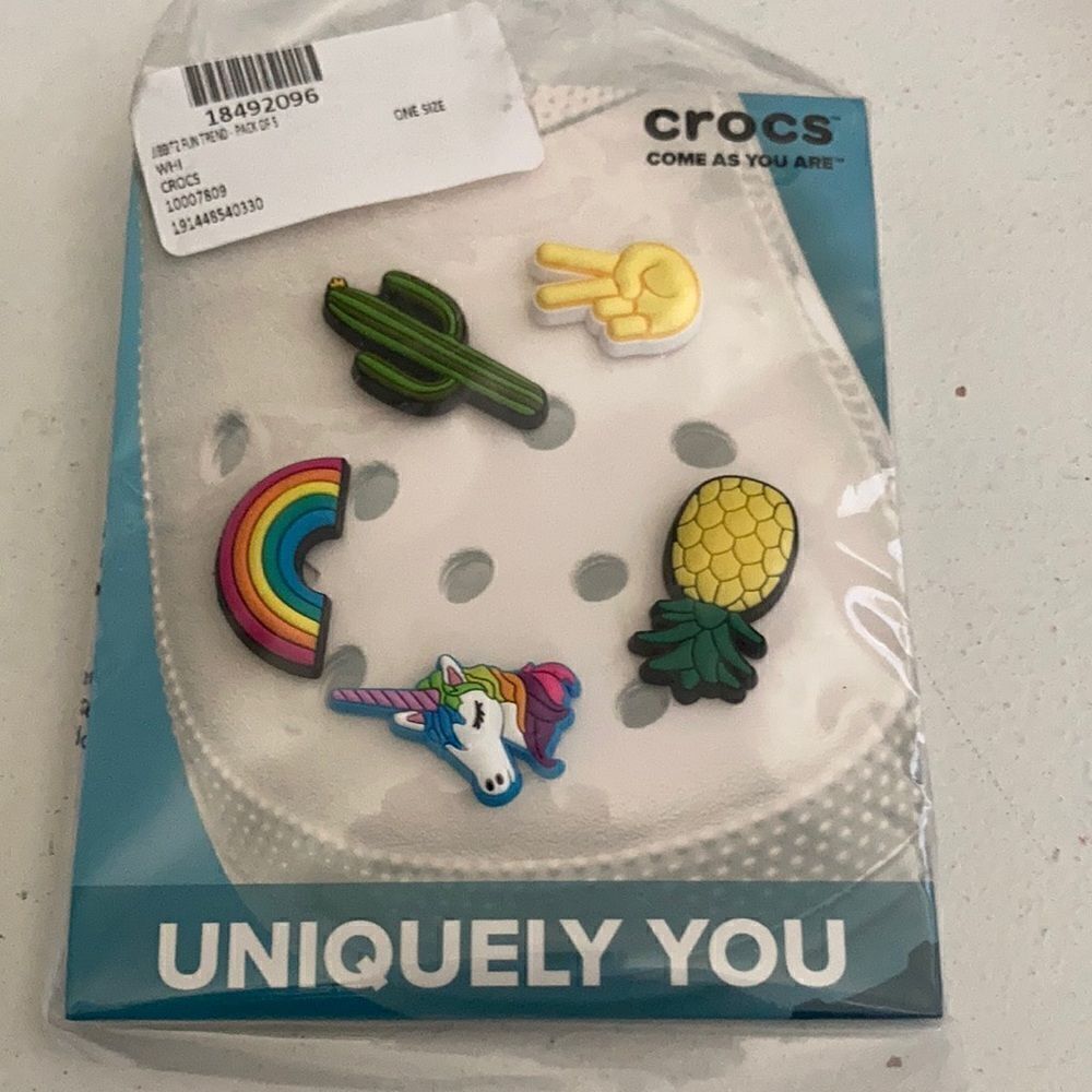 Crocs Jibbits Charms “rainbow fun”
